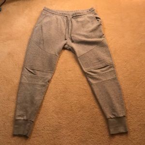 H&M Divided men’s joggers, size L. Heather gray